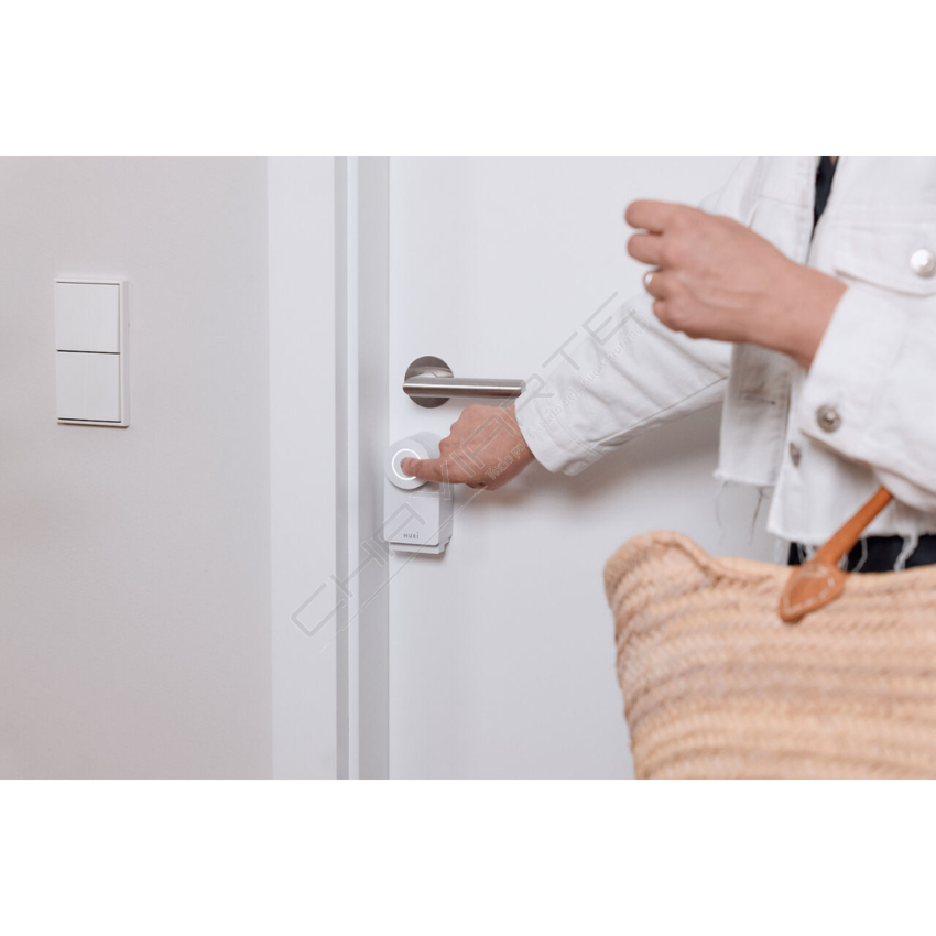 Fechadura inteligente Nuki Smart Lock Go (Matter, Wi‑Fi/Thread, branca)